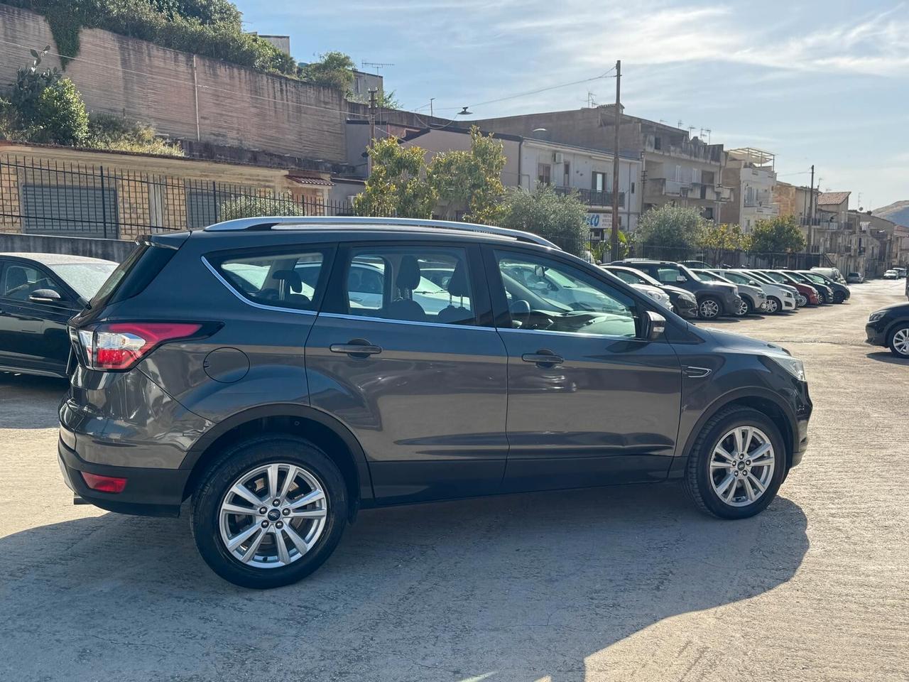 Ford Kuga 2.0 TDCI 120 CV S&S 2WD Business