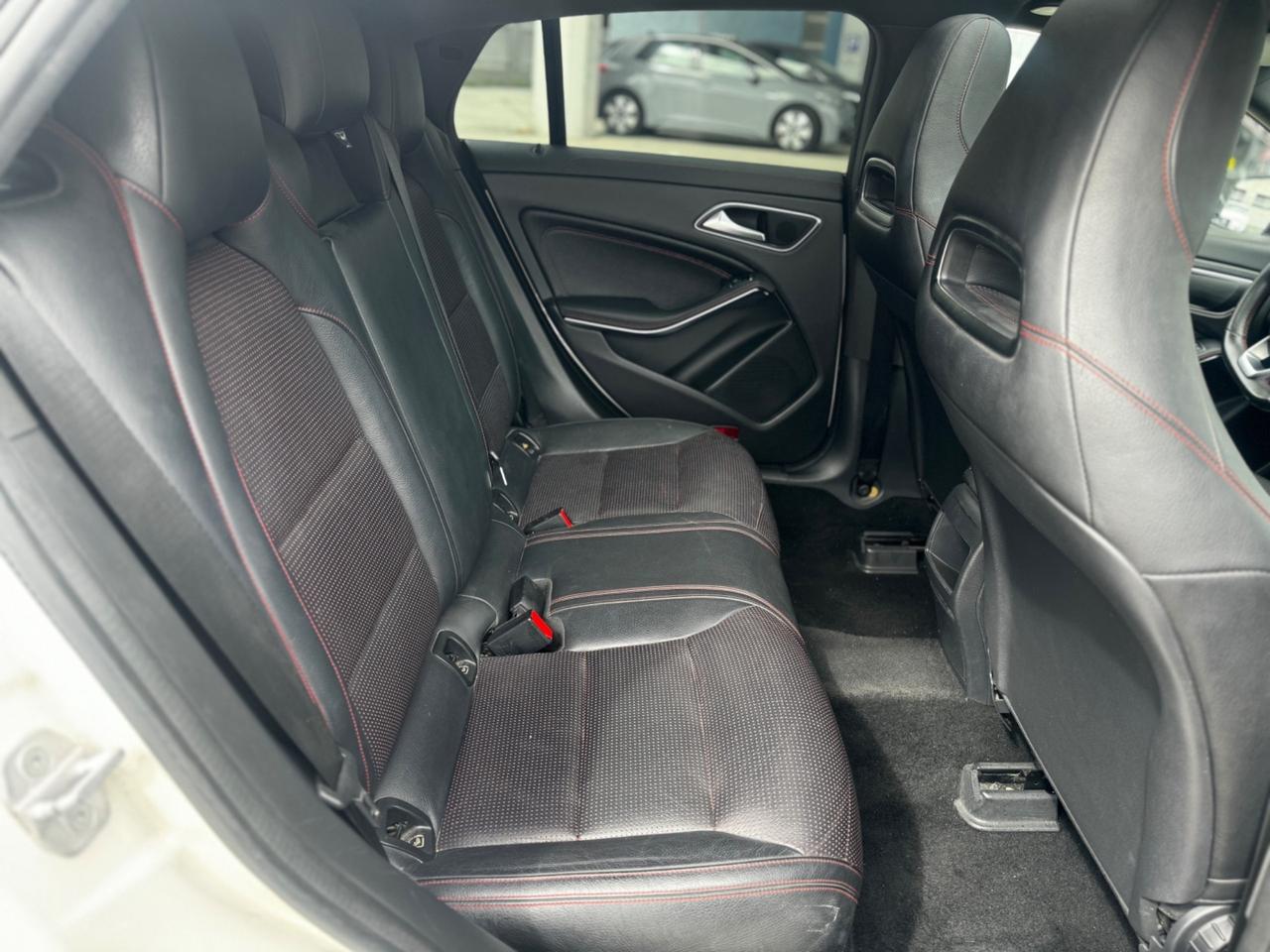 Mercedes-benz CLA 200 d 4Matic Premium AMG 2016