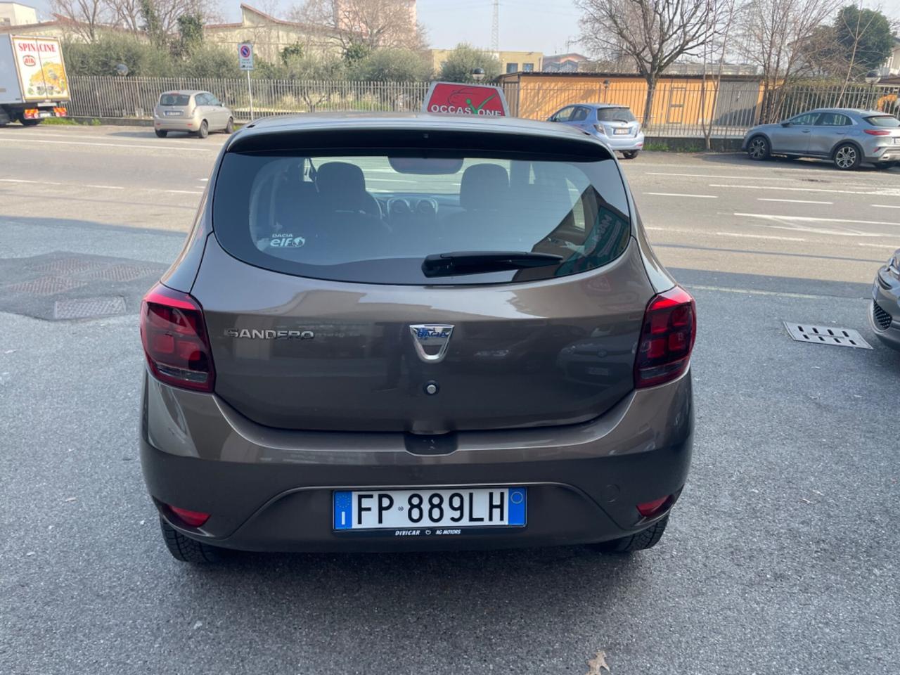 Dacia Sandero 1.0 SCe 12V 75CV ok neo patentati