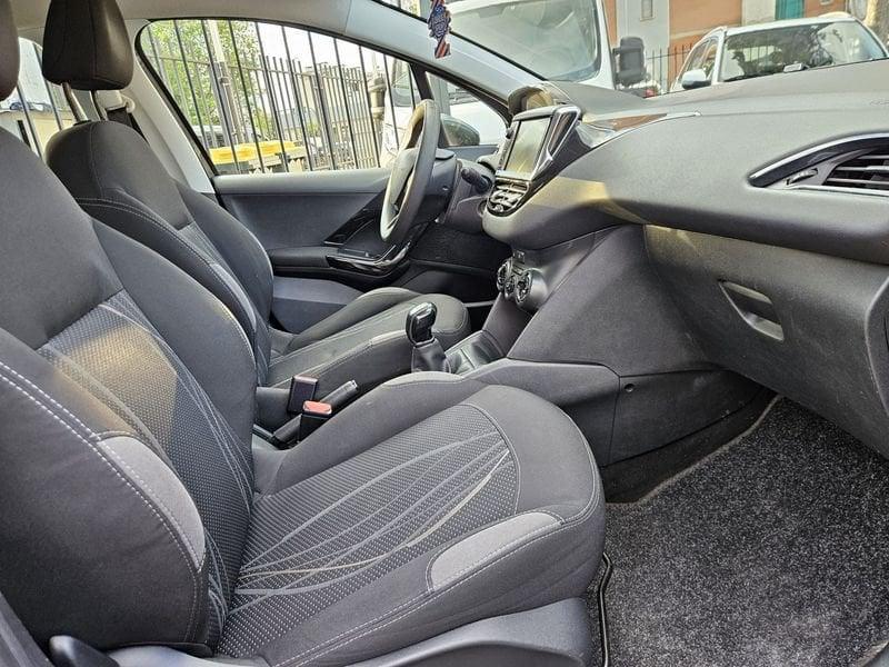 Peugeot 208 1.2 PureTech 82cv Allure
