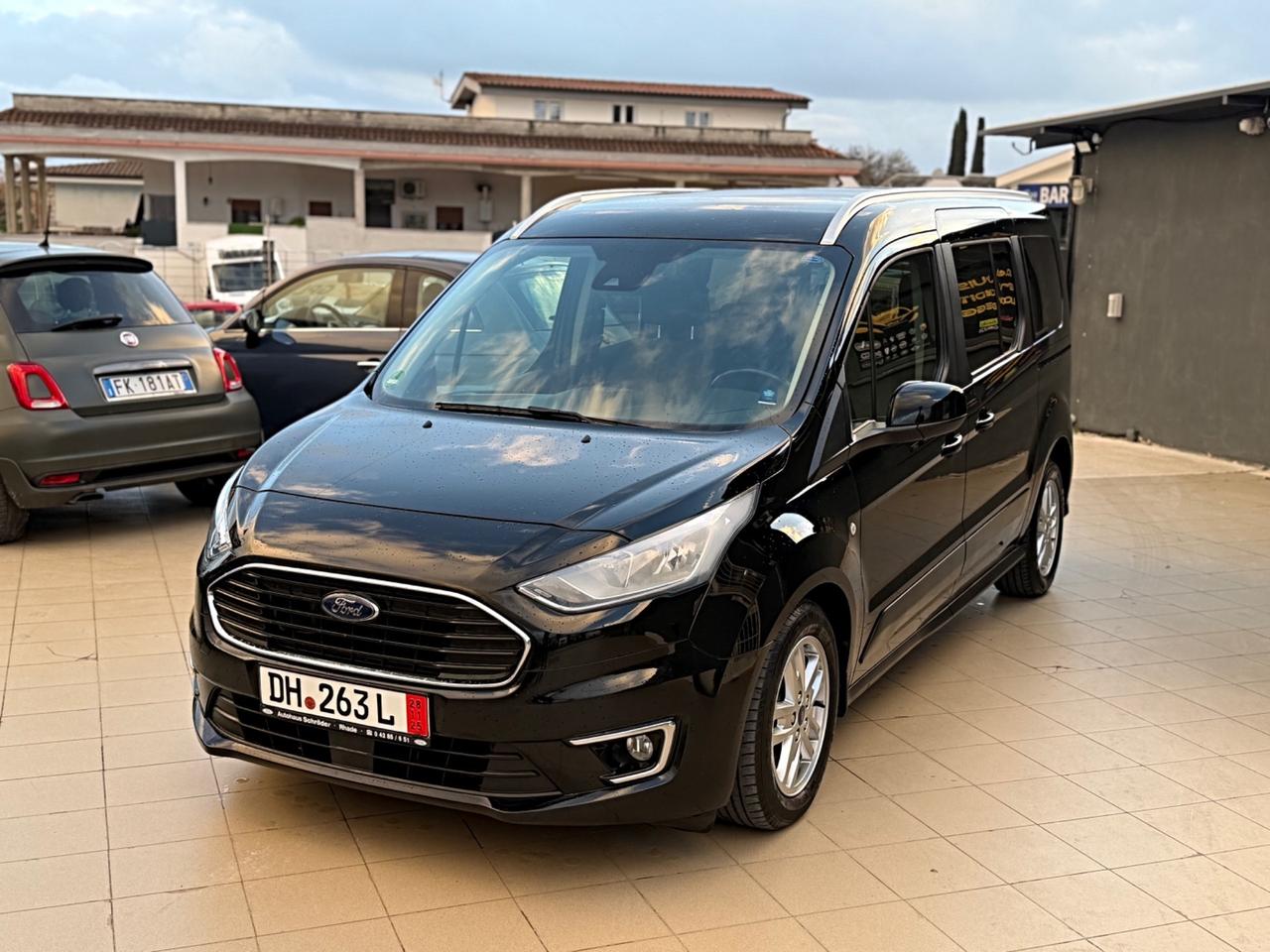Ford Tourneo Connect 1.5 TDCi 120 CV Powershift Titanium