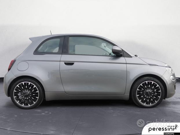 FIAT 500e 42 kWh Icon +