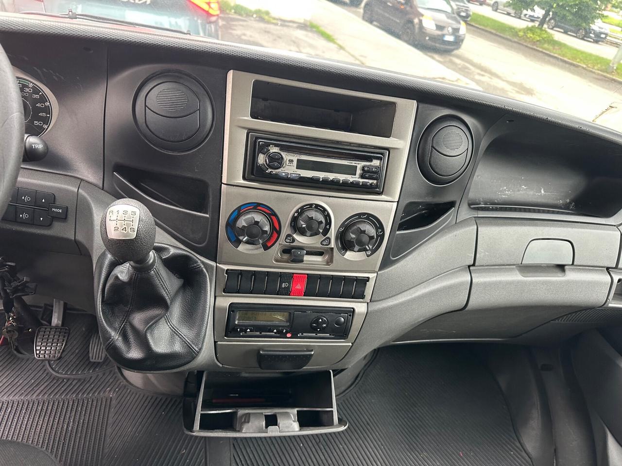 Iveco Daily Allestimento auto officina mobile completamente attrezzata