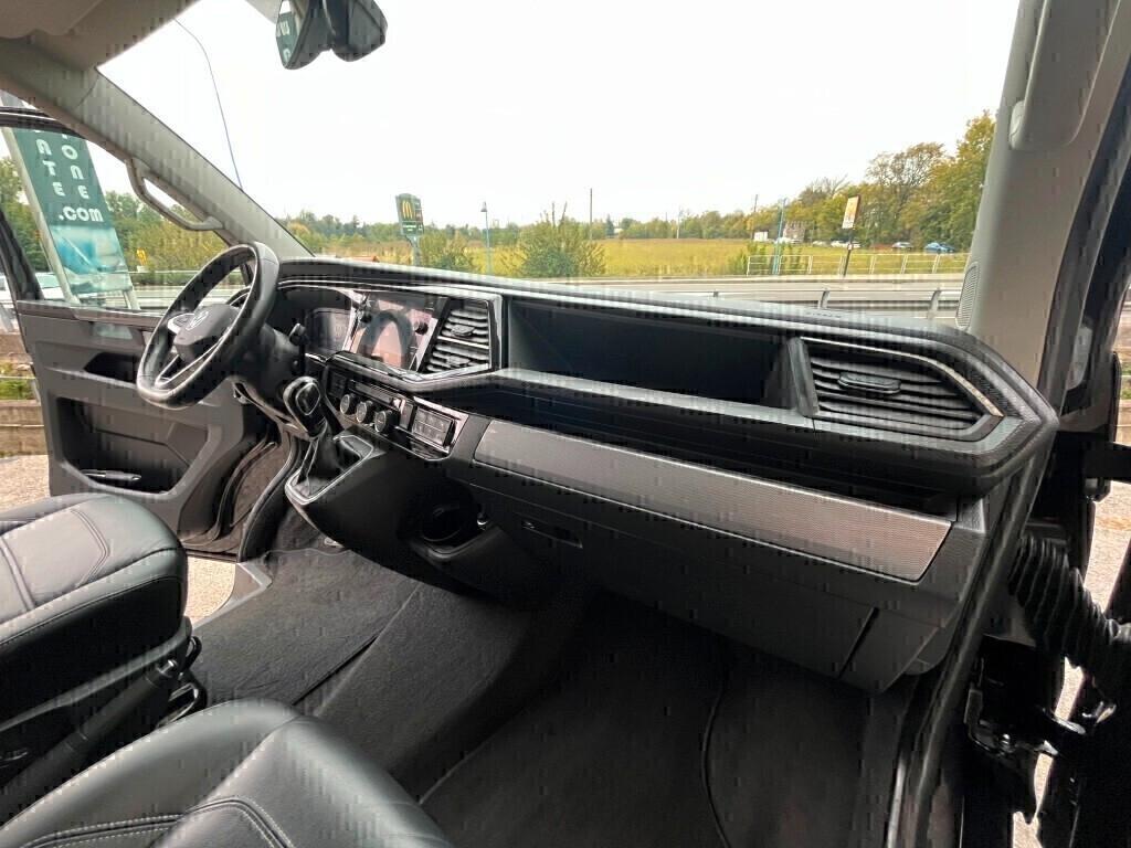 Volkswagen Multivan 2.0TDI T6.1 Highline 7p Unico prop.