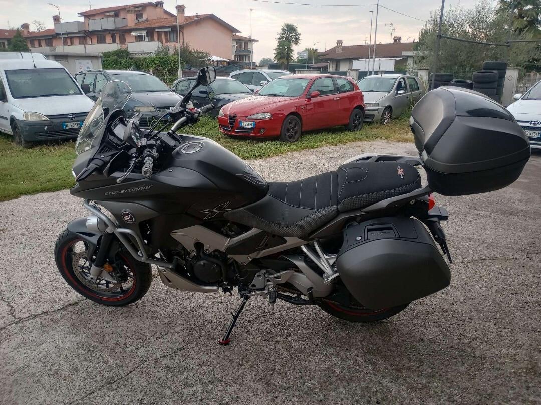 Honda CrossRunner 800X Travel Edition scarico Akrapovic