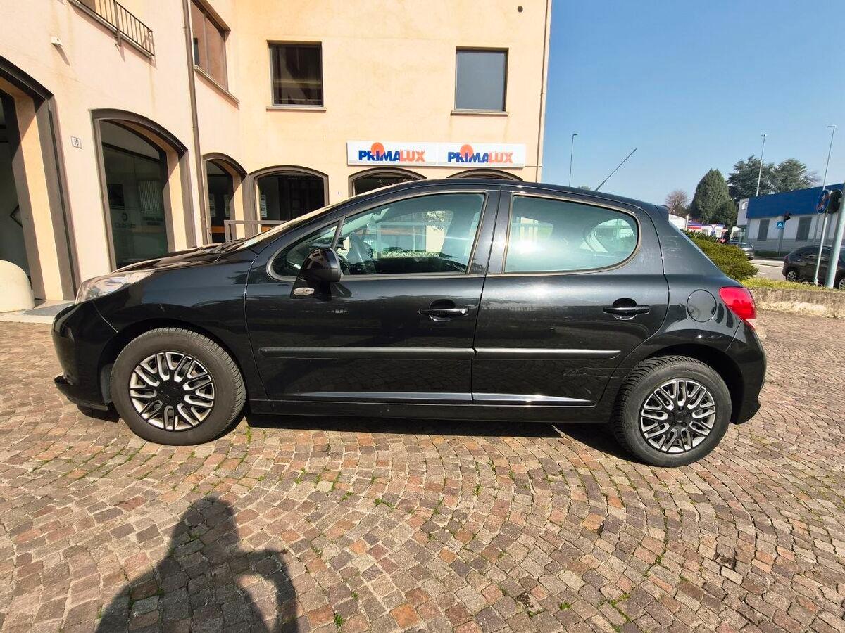 Peugeot 207 1.4 8v Millesim 200 5p