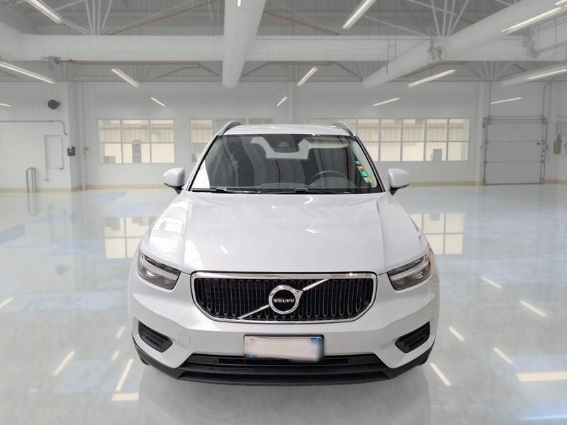 VOLVO XC40 T2 AUTOMATICO MOMENTUM CORE SUV