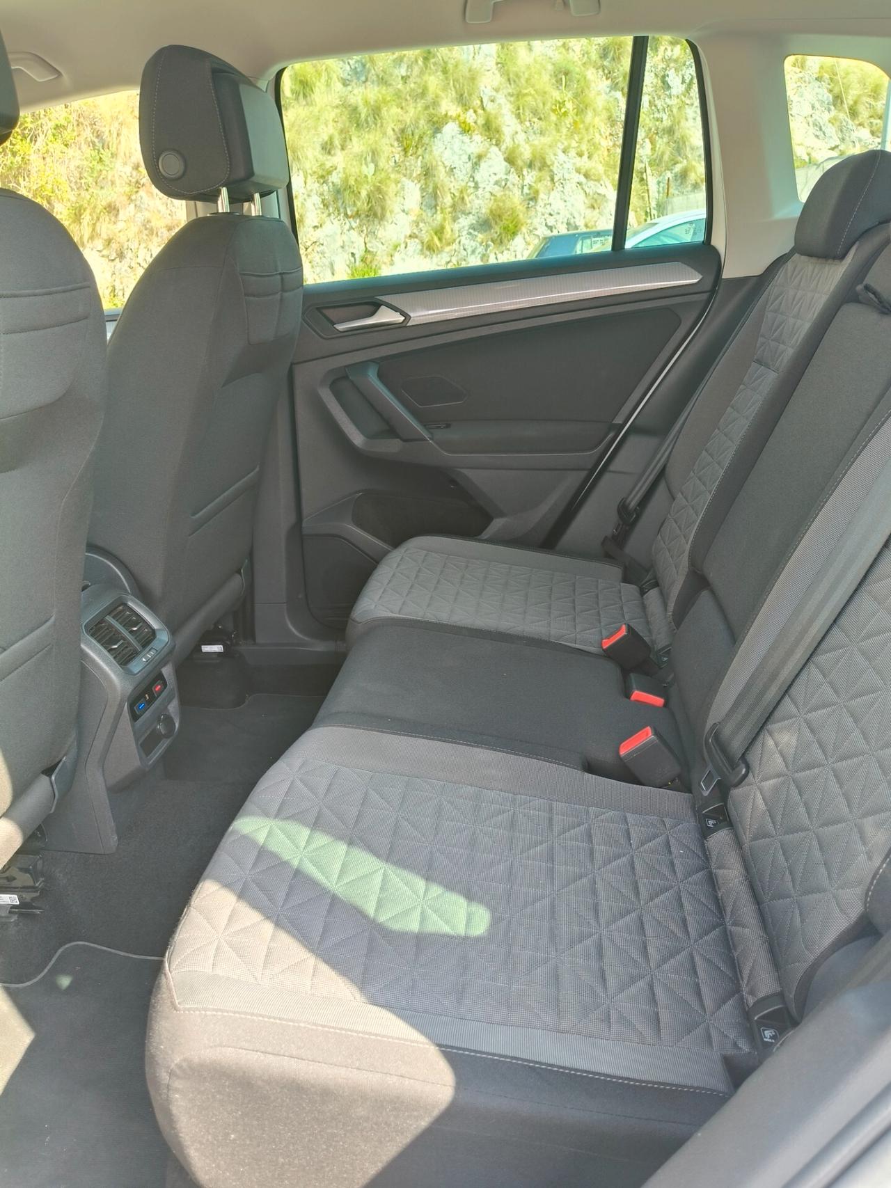Volkswagen Tiguan 2.0 TDI 150 CV SCR DSG Elegance