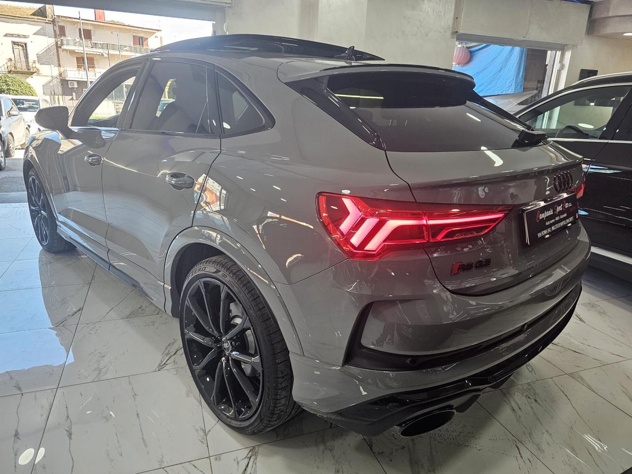 NUOVA AUDI RSQ3 SPORTBACK 2.5 BENZ 400CV S-TRONIC PACK BLACK ESTERNO