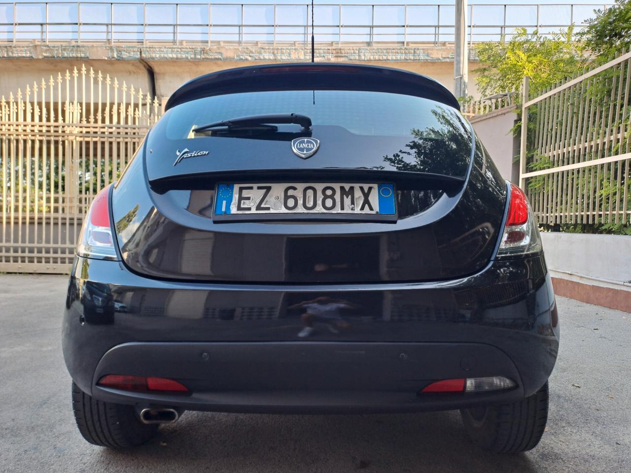 Lancia Ypsilon 1.2 69 CV 5 porte Gold IMP GPL