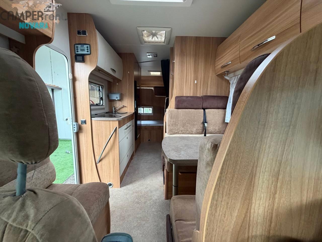 Chausson FLASH 03 MANSARDATO LETTI A CASTELLO IN CODA
