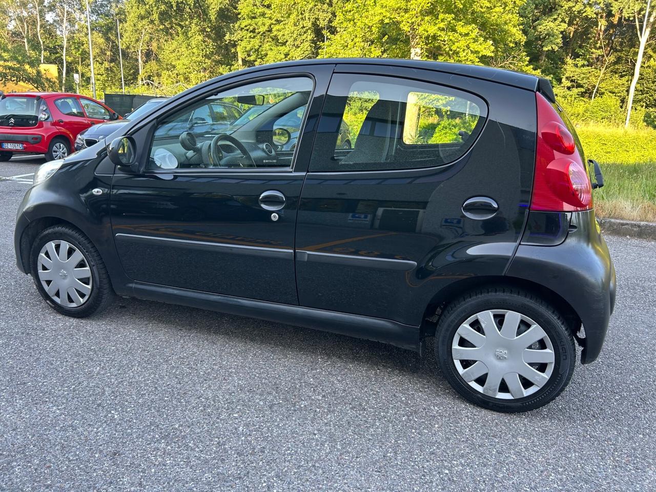 Peugeot 107 1.0 68CV 5p. Plaisir*Neo patentati *
