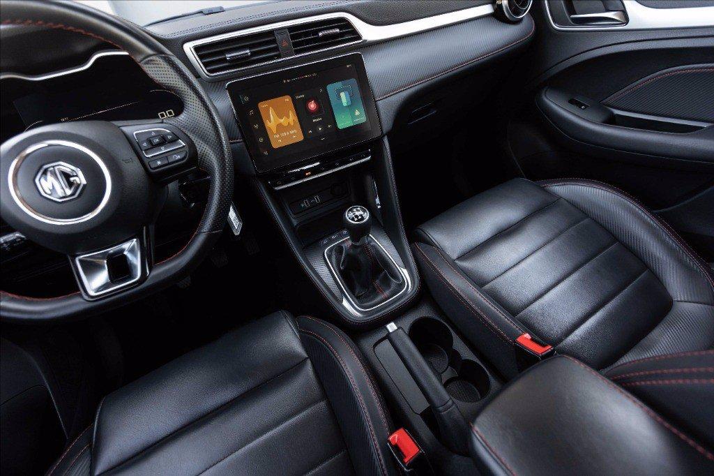 MG ZS 1.5 Luxury del 2024