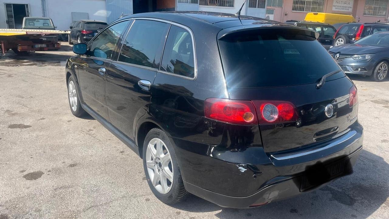 Fiat Croma 1.9 Multijet Active