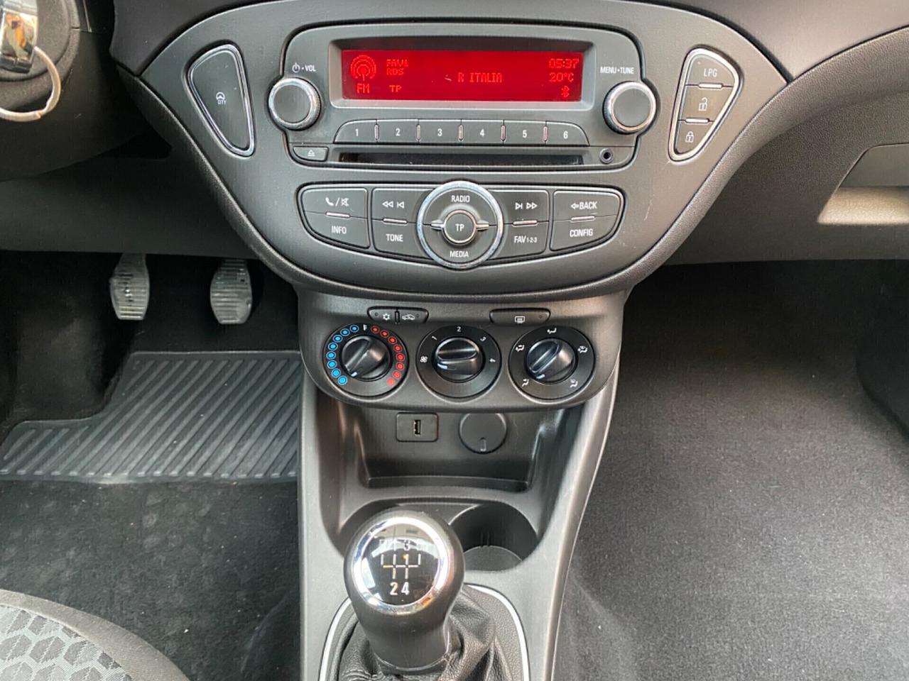 Opel Corsa GPL Casa Madre