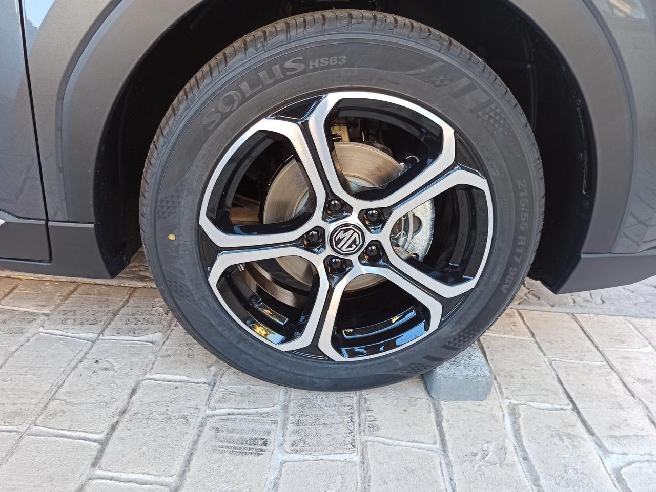 Mg ZS 1.5 Comfort KM0
