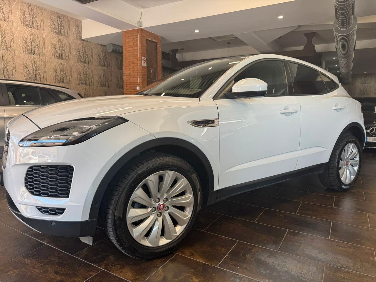 Jaguar E-Pace 2.0D 180 CV AWD aut.