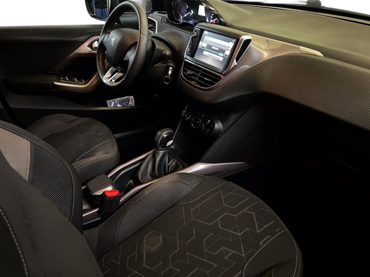 Peugeot 2008 PureTech 82 Allure Si Neopatentati Perfetta