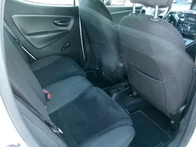 Lancia Ypsilon 0.9 TwinAir 85 CV 5 porte Metano Ecochic Gold