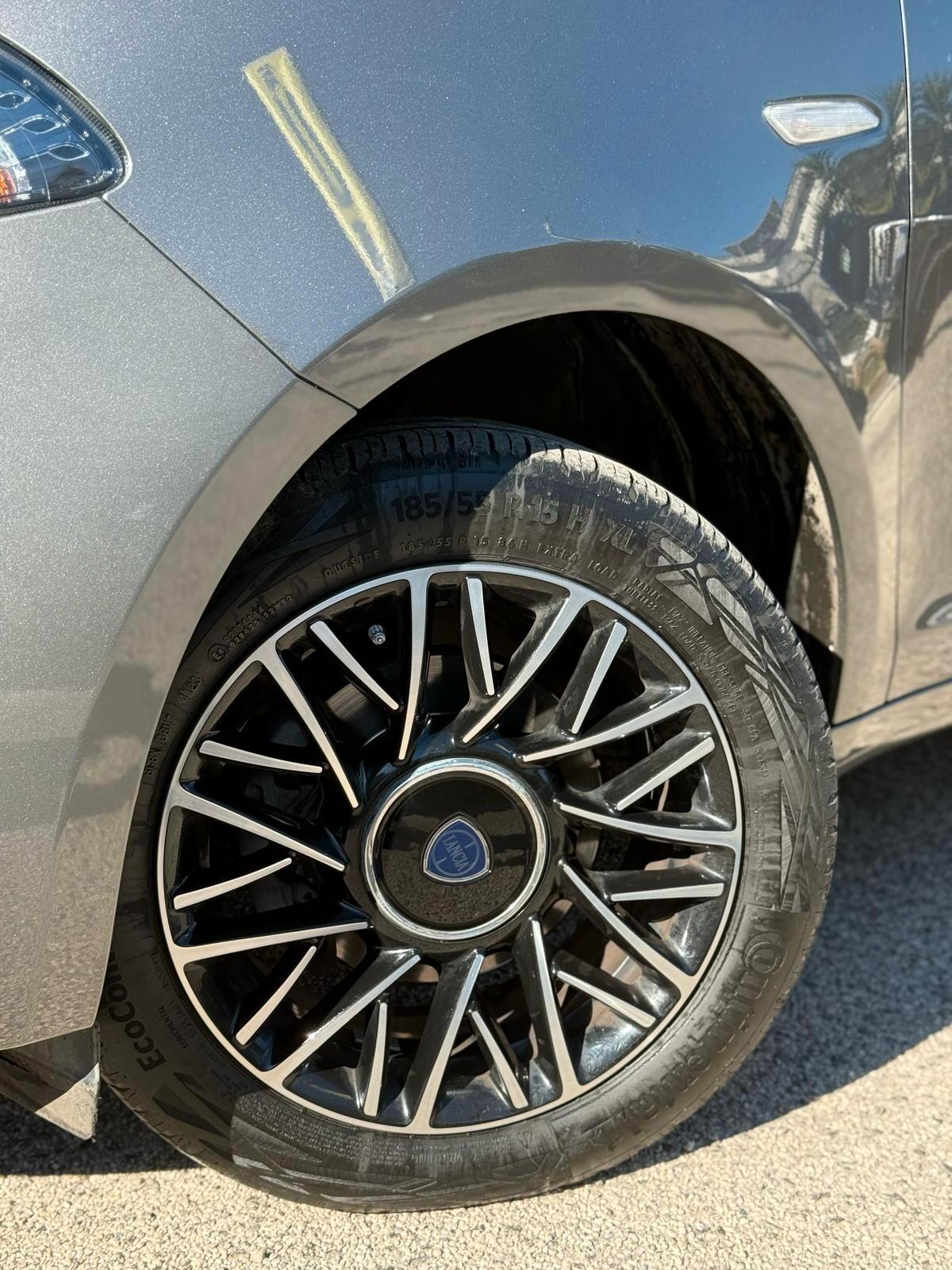 Lancia Ypsilon 1.0 FireFly 5 porte S&S Hybrid Gold Plus
