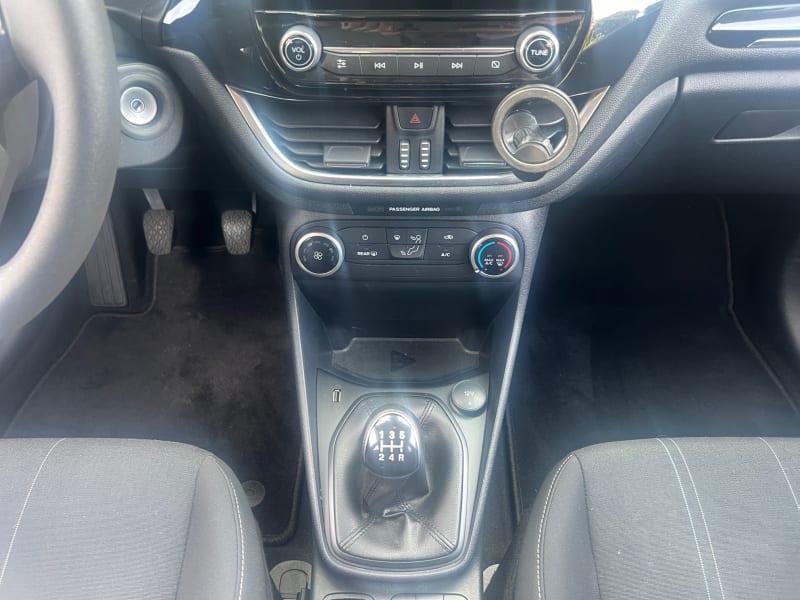 FORD FIESTA 1.1 75 CV 5 PORTE CONNECT