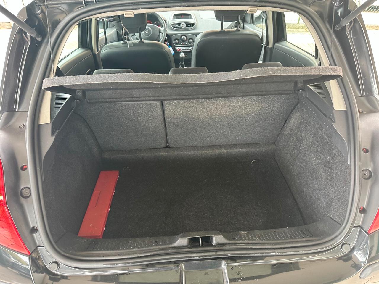 Renault Clio 1.2 Pack (12 RATE)