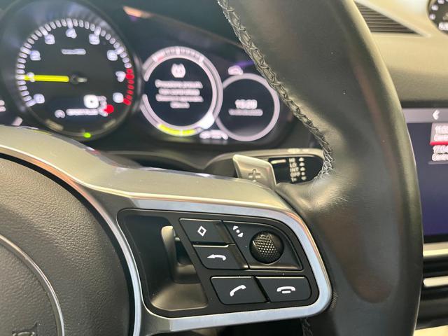 PORSCHE Cayenne Coupé 3.0 V6 E-Hybrid