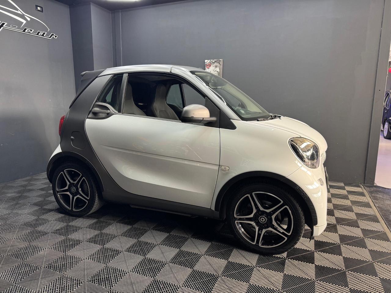 Smart ForTwo 0.9 Turbo 90 CV (2016) – Agile e Scattante!