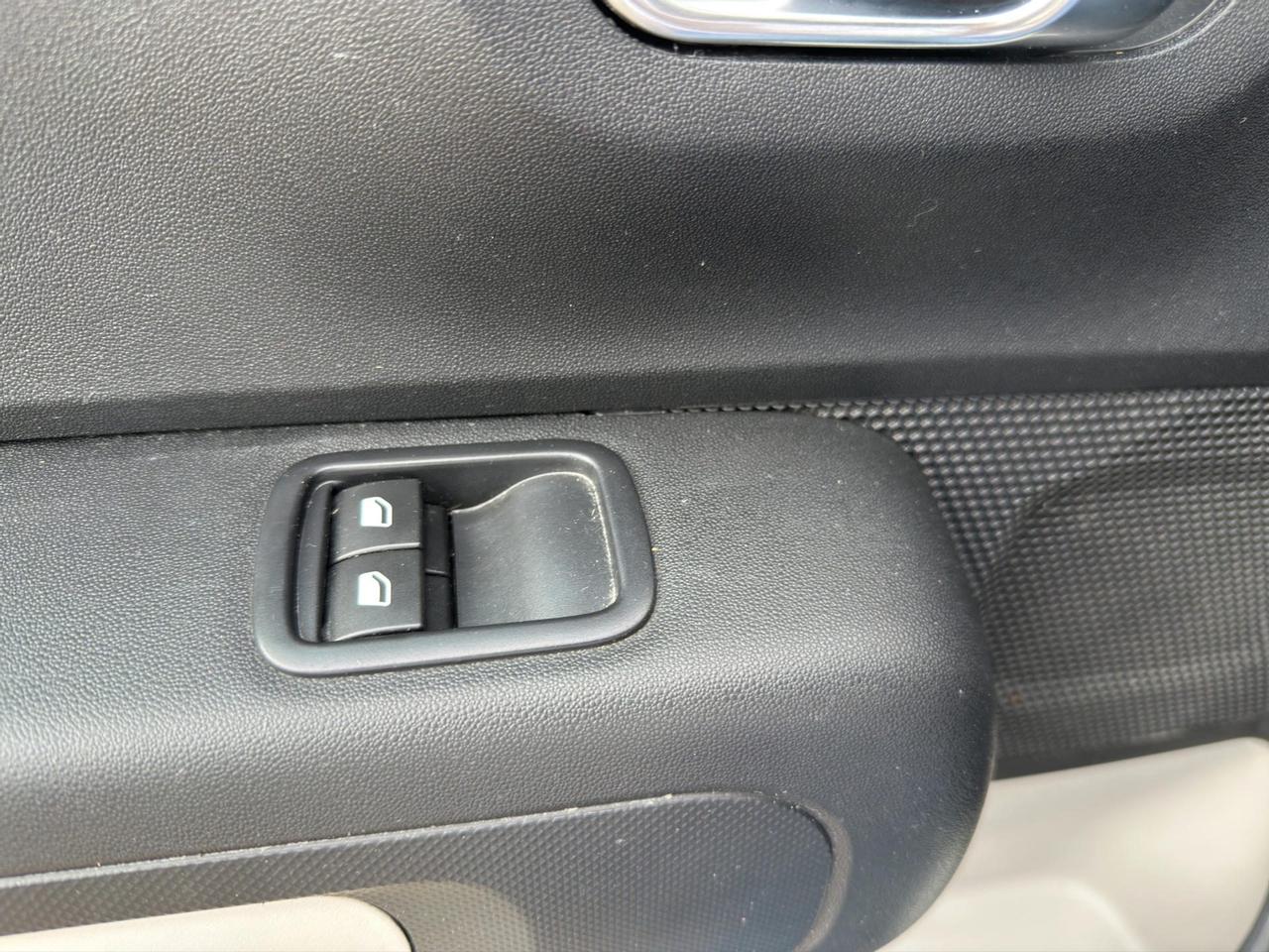 Citroen C3 1.2 puretech FEEL 82cv