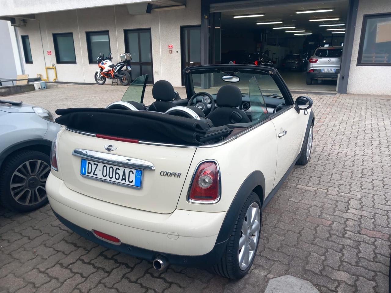 Mini Cooper 1.6 16V capri anno 2009