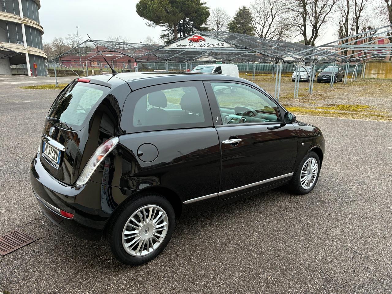 Lancia Ypsilon 1.2 Oro Plus