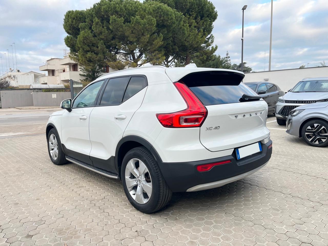 Volvo XC40 D3 AWD Geartronic Momentum Pro 2.0 150cv Automatic