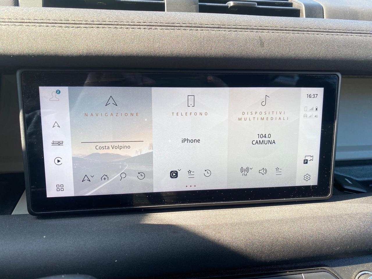 Land Rover Defender 110 2.0 SD4 AWD Auto 7 POSTI