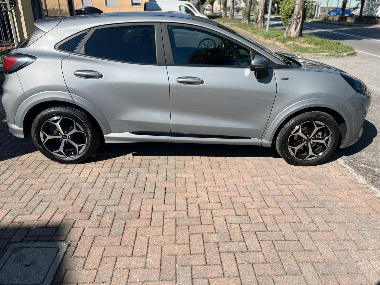 Ford Puma 1.0 EcoBoost Hybrid 125 CV S&S aut. ST-Line