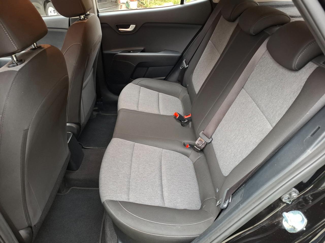 Kia Stonic 1.0 T-GDi 100cv MHEV