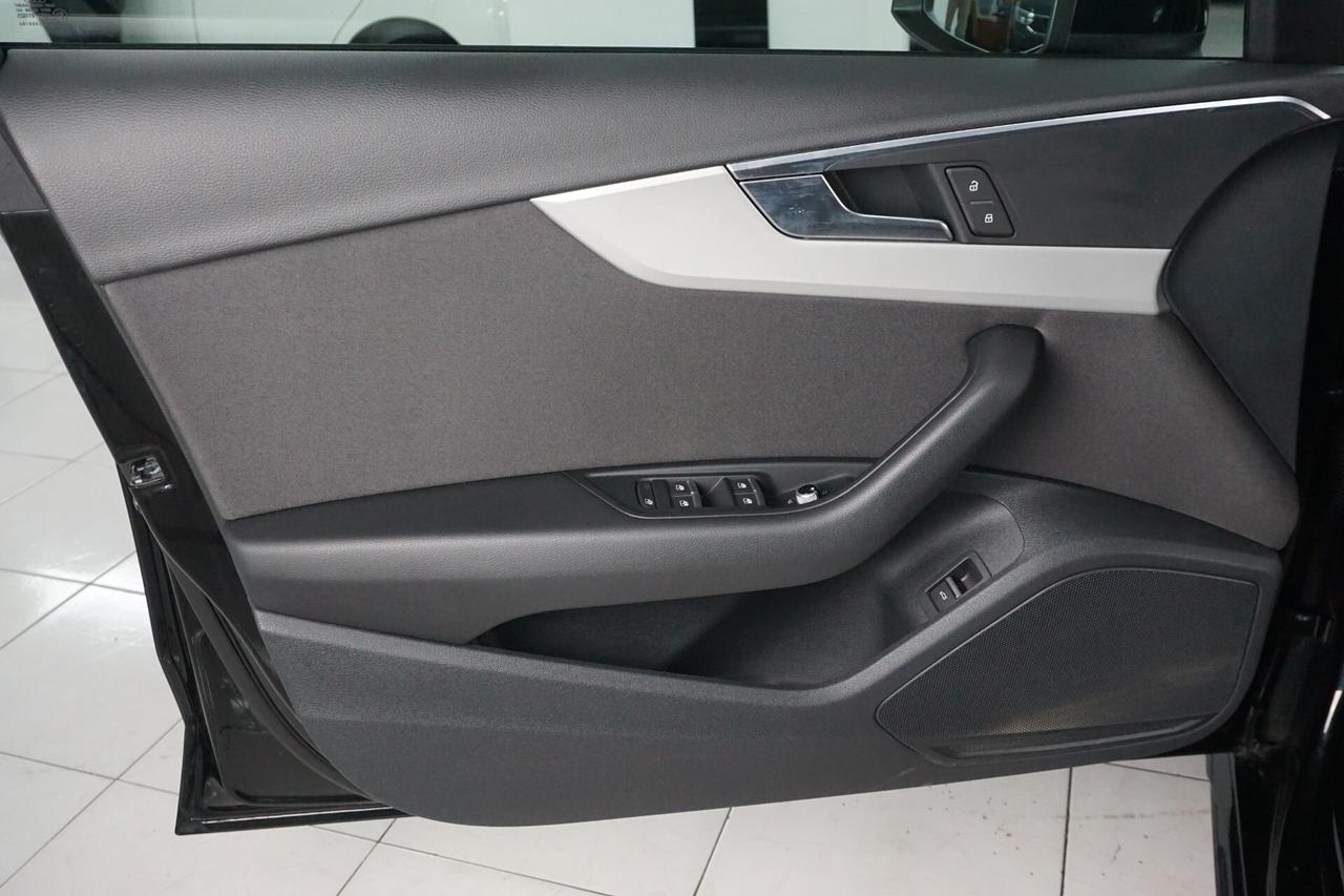 Audi A4 Avant 35 TDI/163 CV S tronic Business Advanced