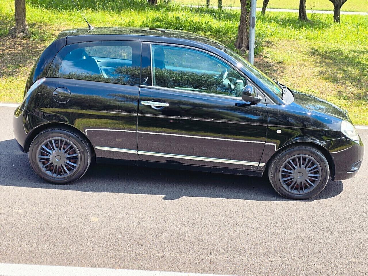 Lancia Ypsilon 1.2BENZ. OK PER NEOPATENTATI UNICO PROPRIETARIO ANNO 2010