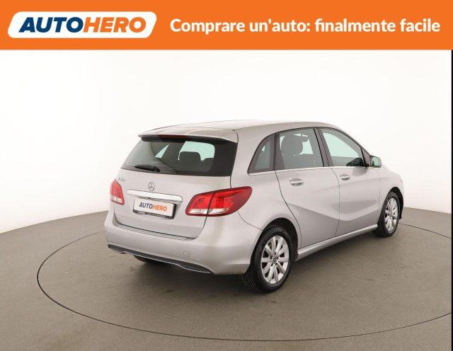 MERCEDES-BENZ B 180 d Business