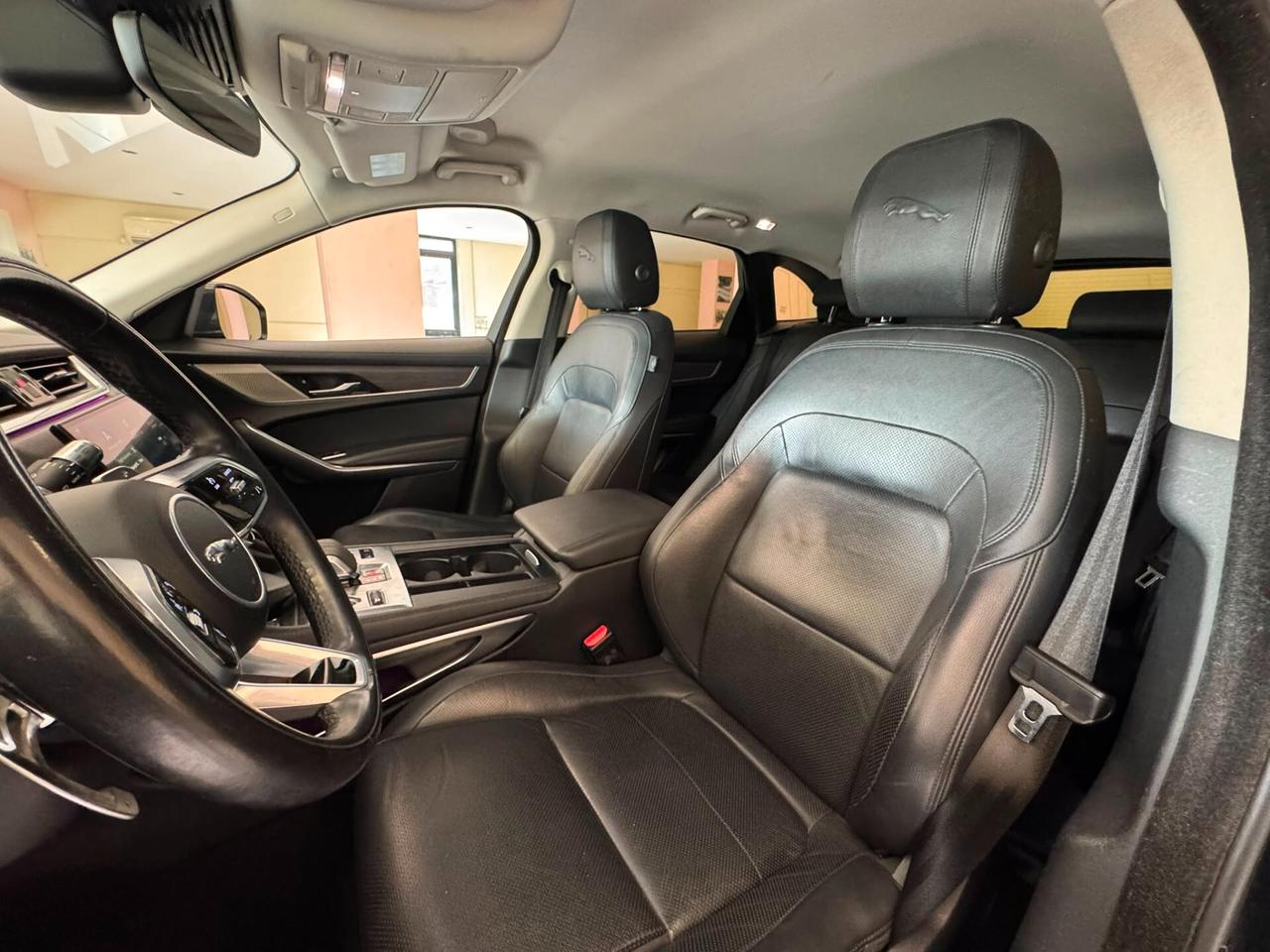Jaguar F-Pace 2.0 D 204 CV AWD aut. R-Dynamic HSE