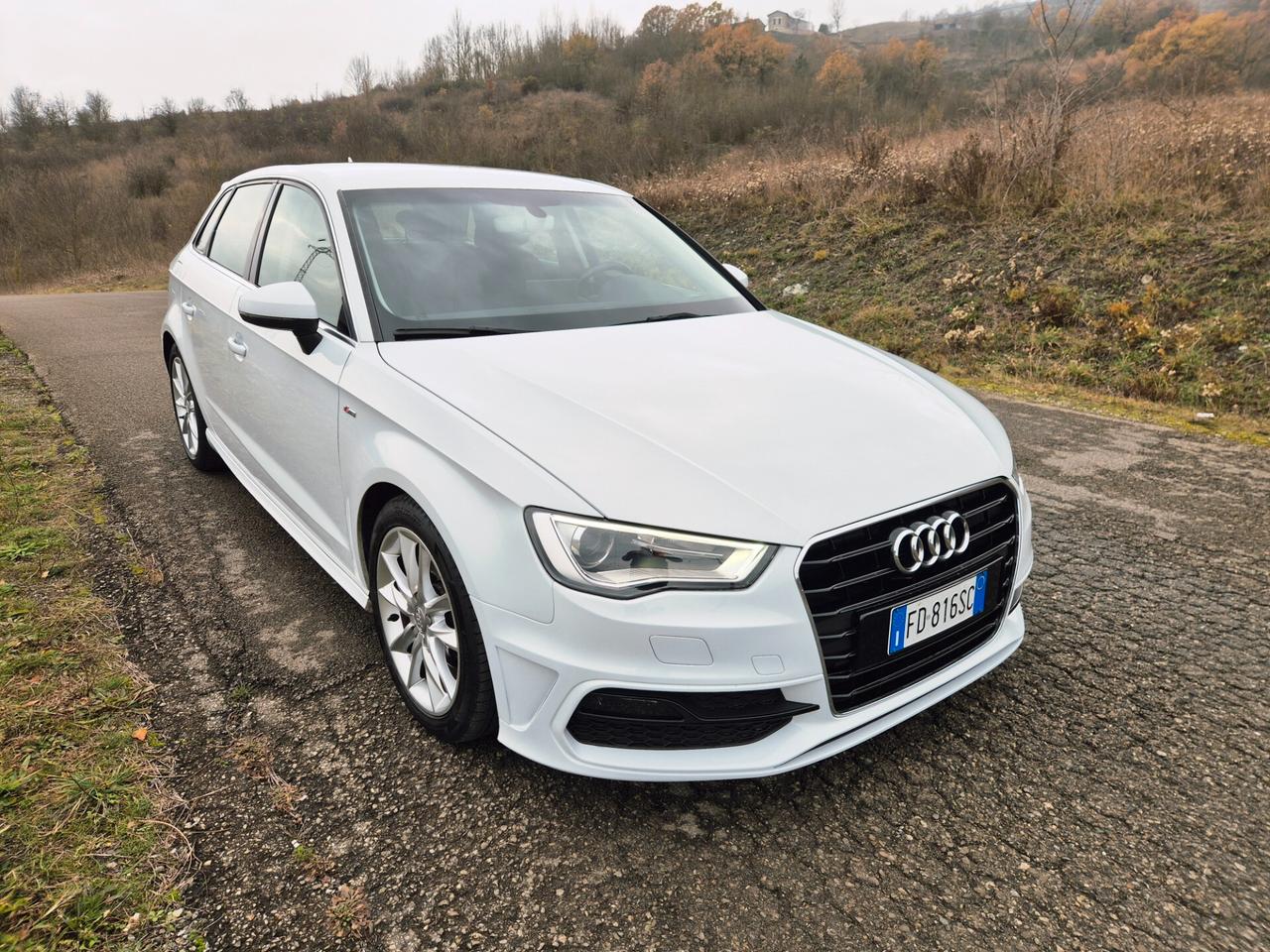 Audi A3 SPB 1.6 TDI clean diesel Ambition