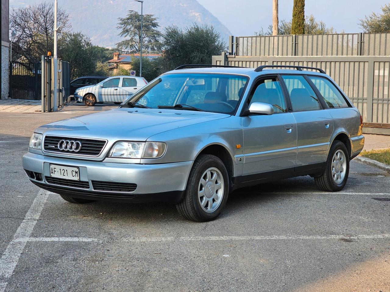 Audi A6 2.0 16V cat Avant quattro