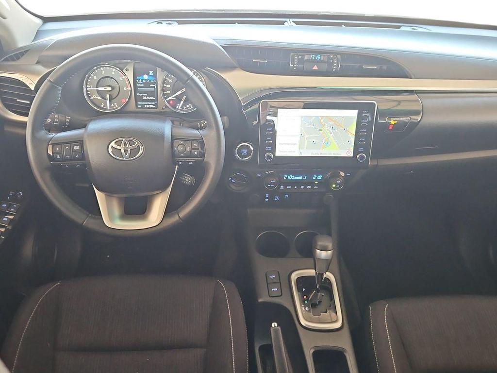 Toyota Hilux 2.4 d-4d double cab Executive 4wd auto