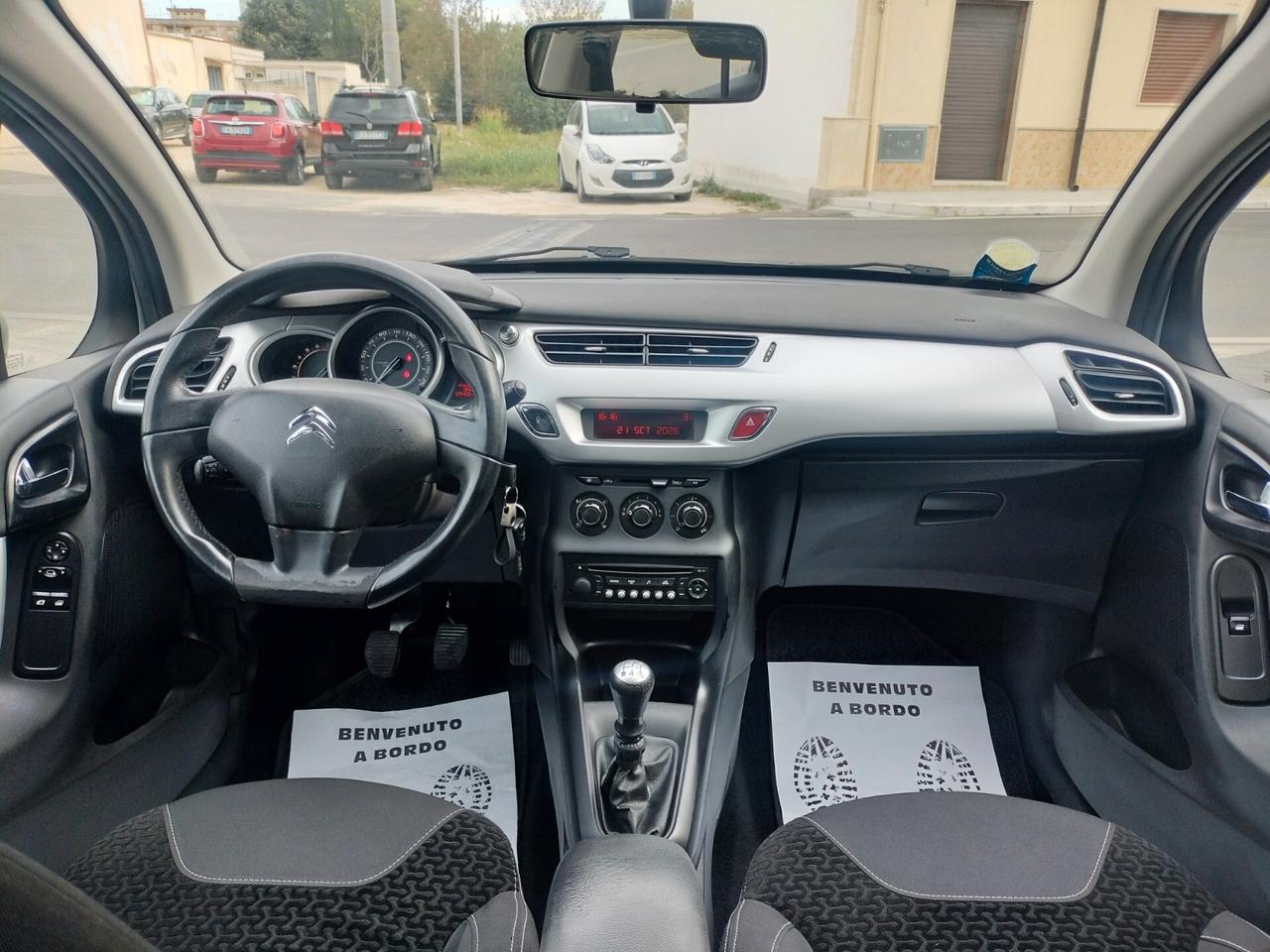 Citroen C3 1.1 Exclusive 128.000km tetto panoramico