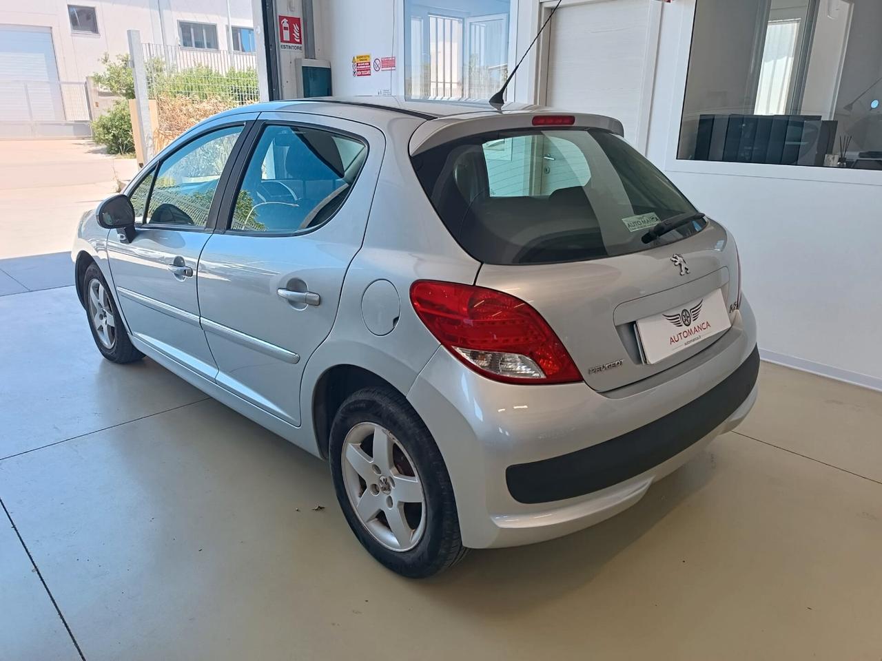 Peugeot 207 1.4 HDi 70CV FAP 5p. XS