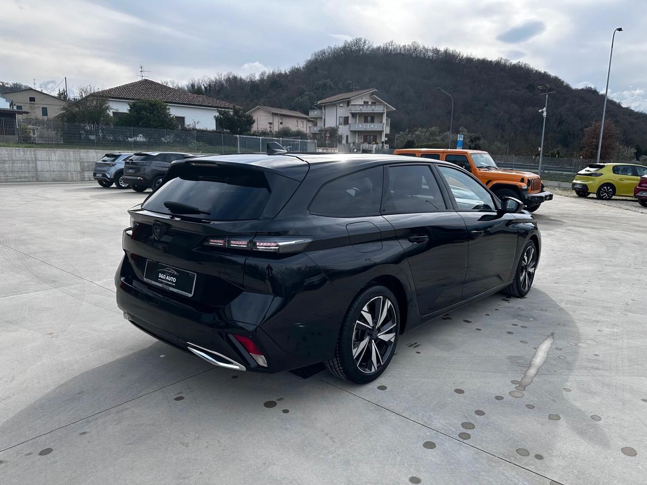 Peugeot 308 BlueHDi 130 S&S EAT8 SW Allure