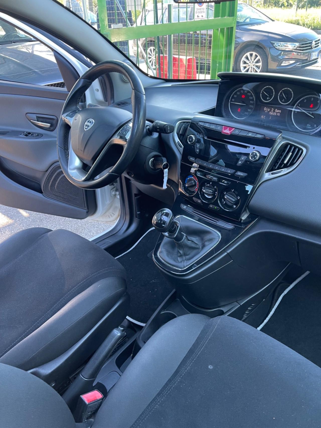 Lancia Ypsilon 1.2 69 CV 5 porte Elle