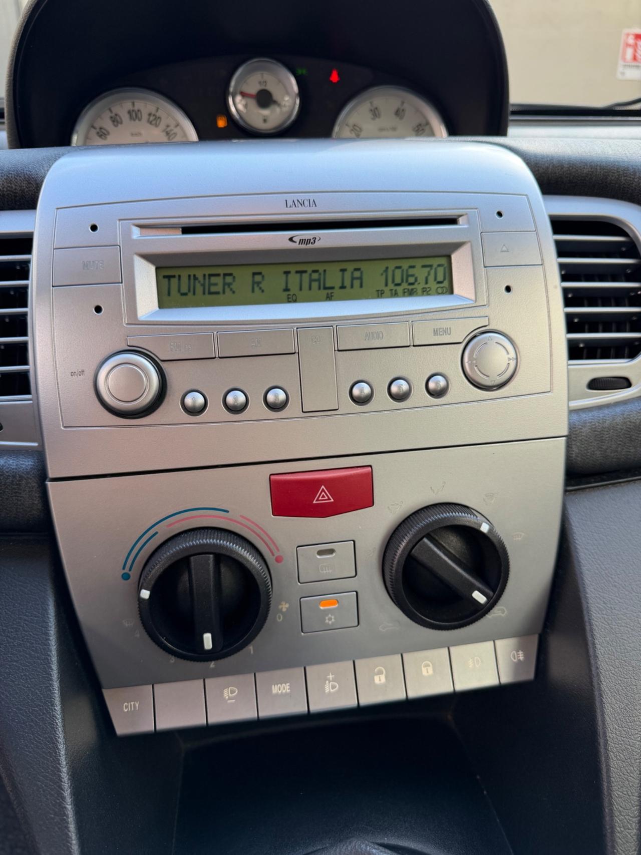 Lancia Ypsilon 1.2 Neopatentati Euro 5