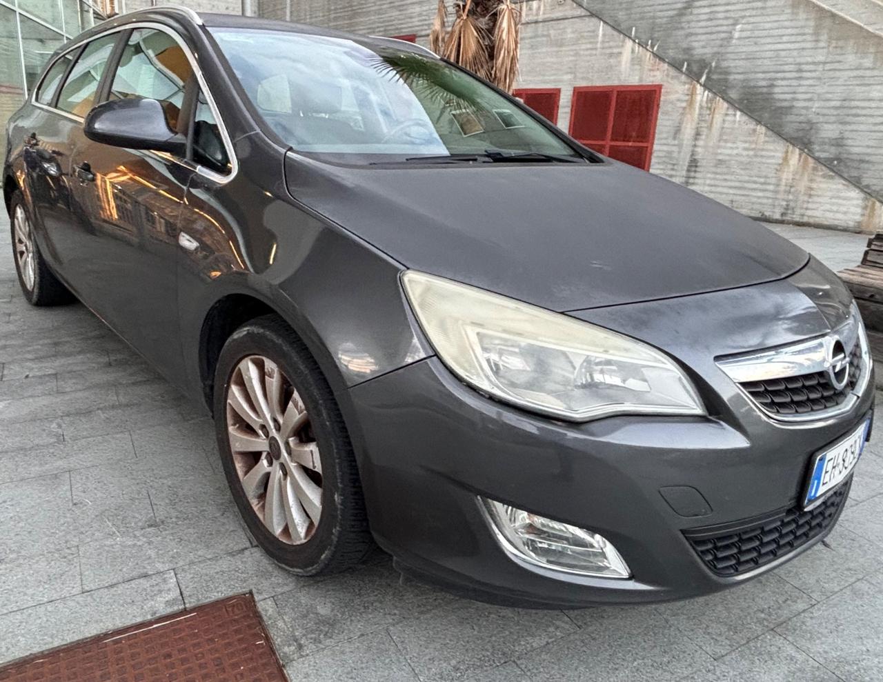 Opel Astra 1.7 CDTI 125CV Sports Tourer Cosmo