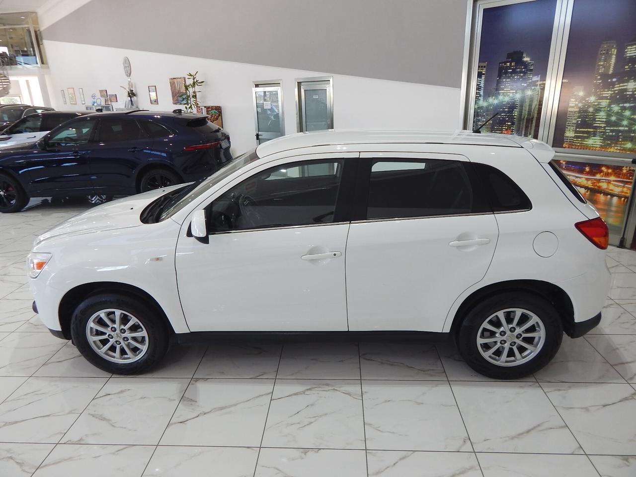 Mitsubishi ASX 1.8 Invite 2wd