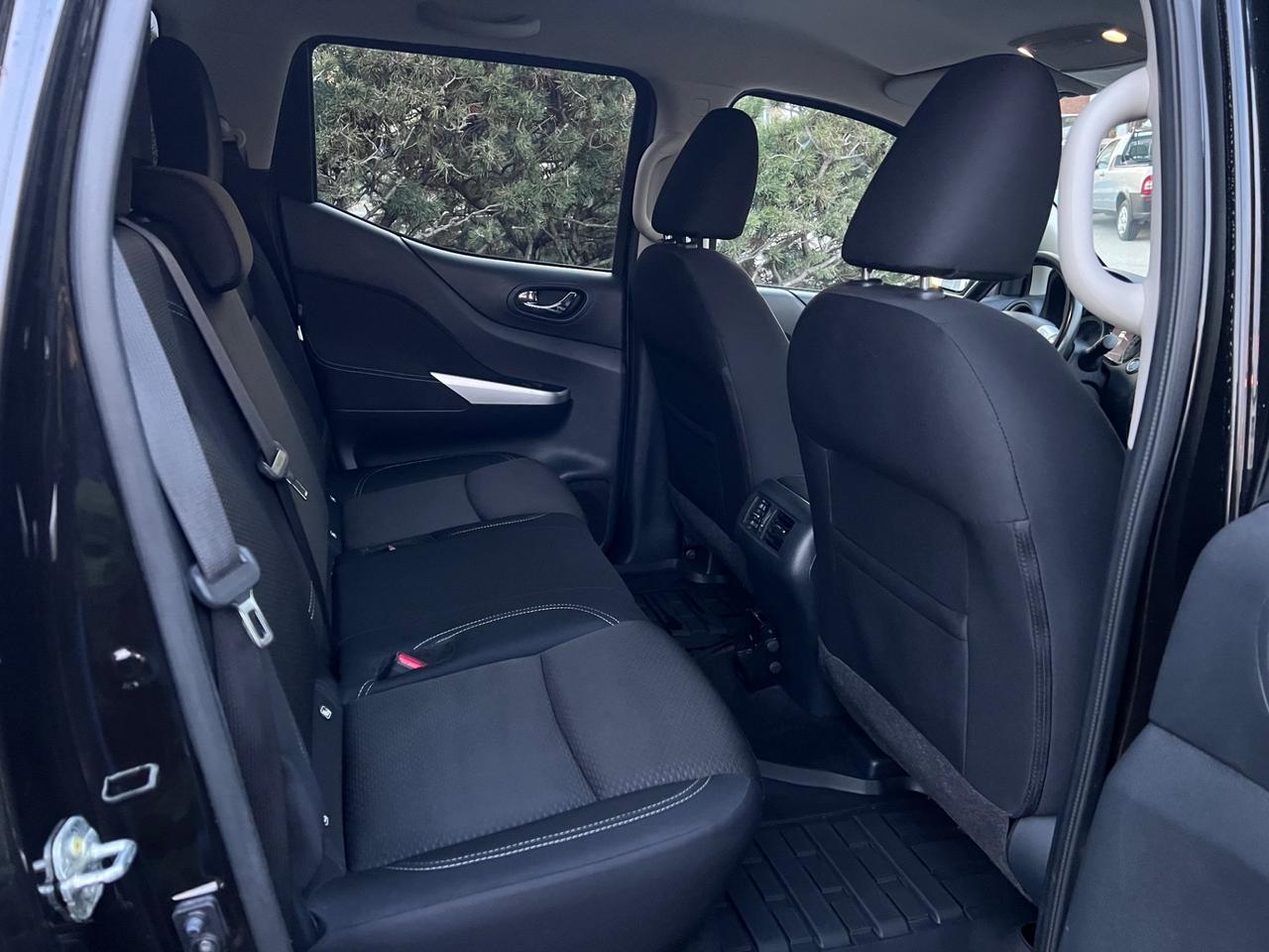 Nissan Navara 2.3 dCi 163 CV 4WD Double Cab N-Connecta